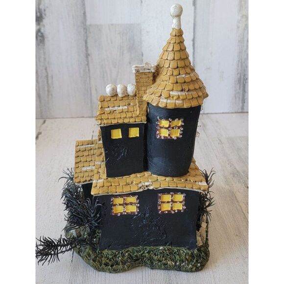 Spookyside Estates fiber optic Dracula Halloween light up house - Picture 10 of 14